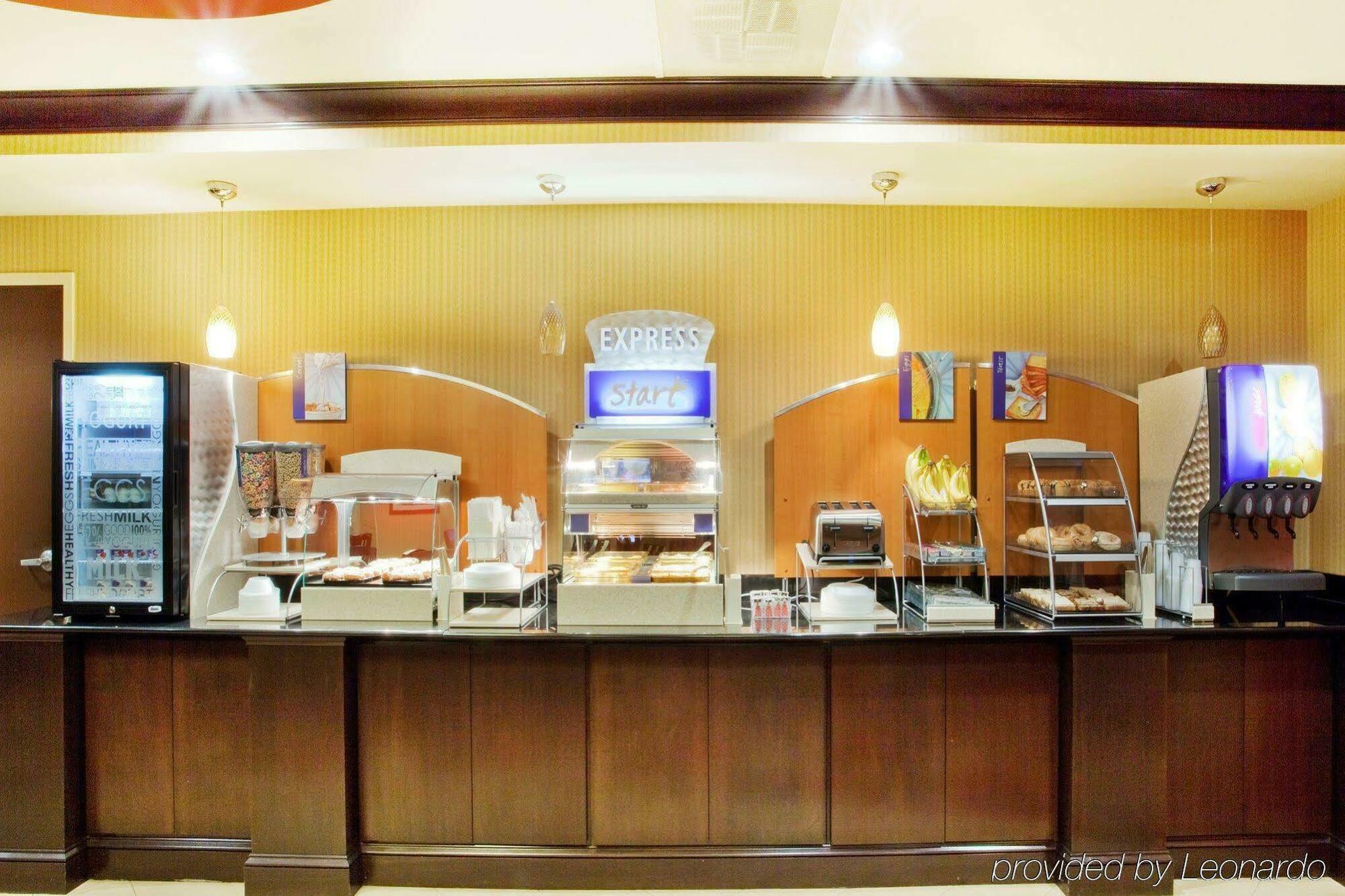Holiday Inn Express Rome-East By Ihg Buitenkant foto
